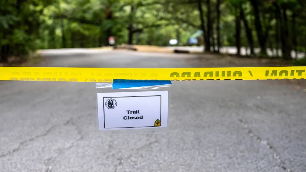 "Trail Closed" Devil's Den State Park