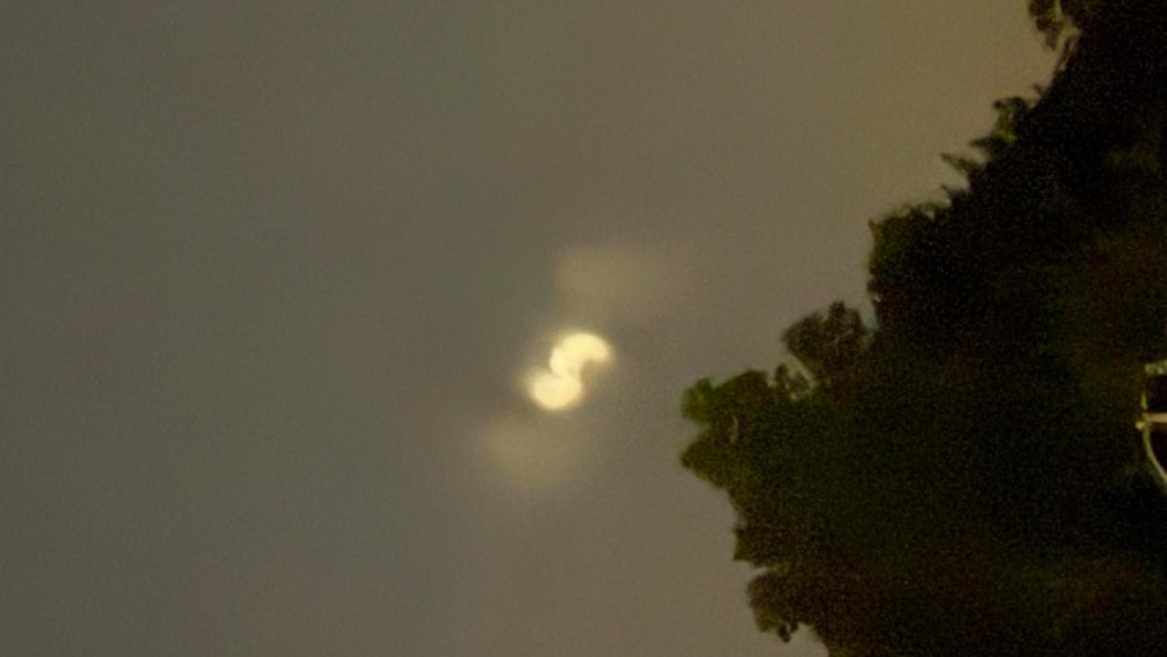 Viewer image of swirling light