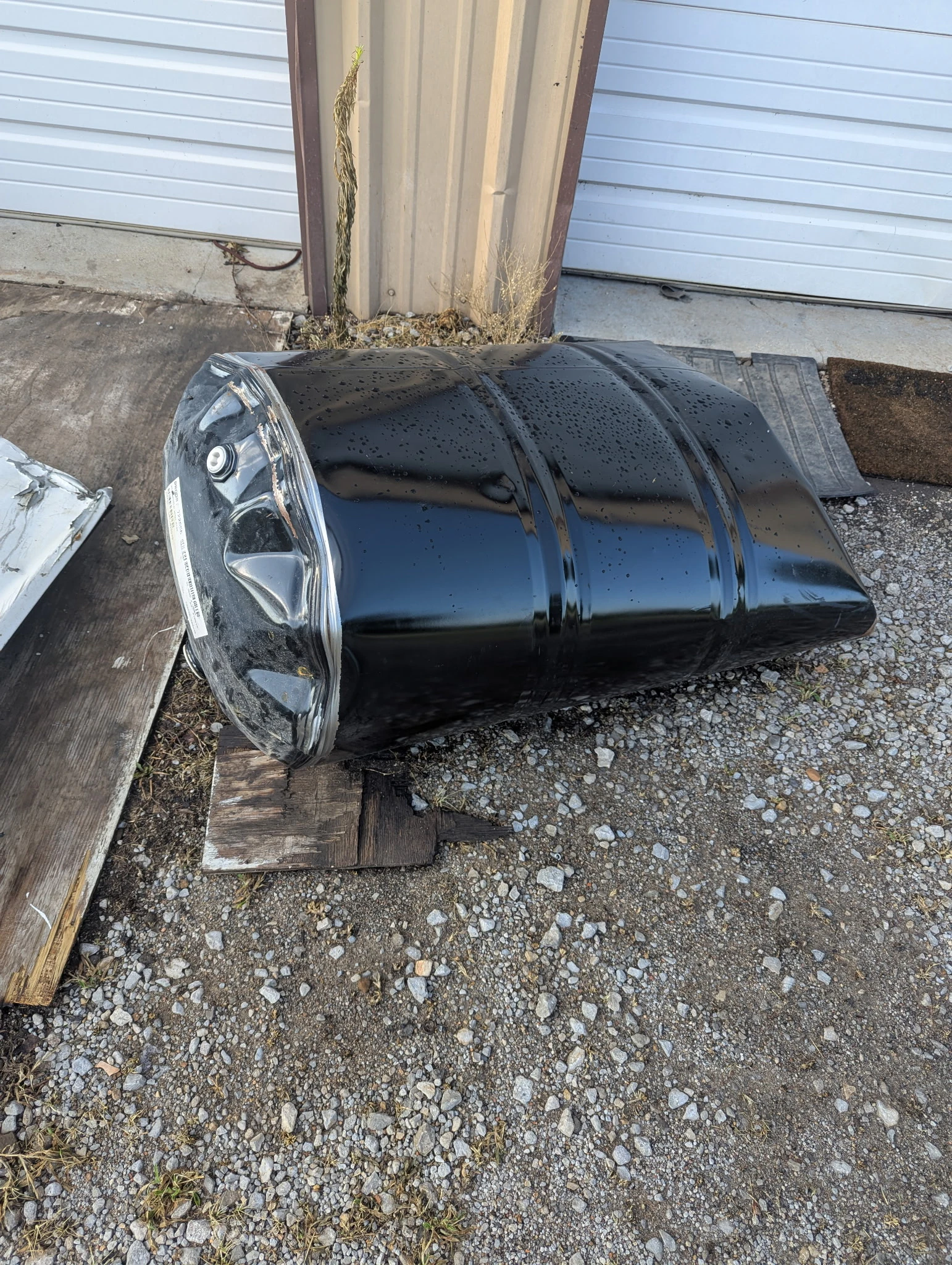 Barrel explosion 2 injured July 4, 2025