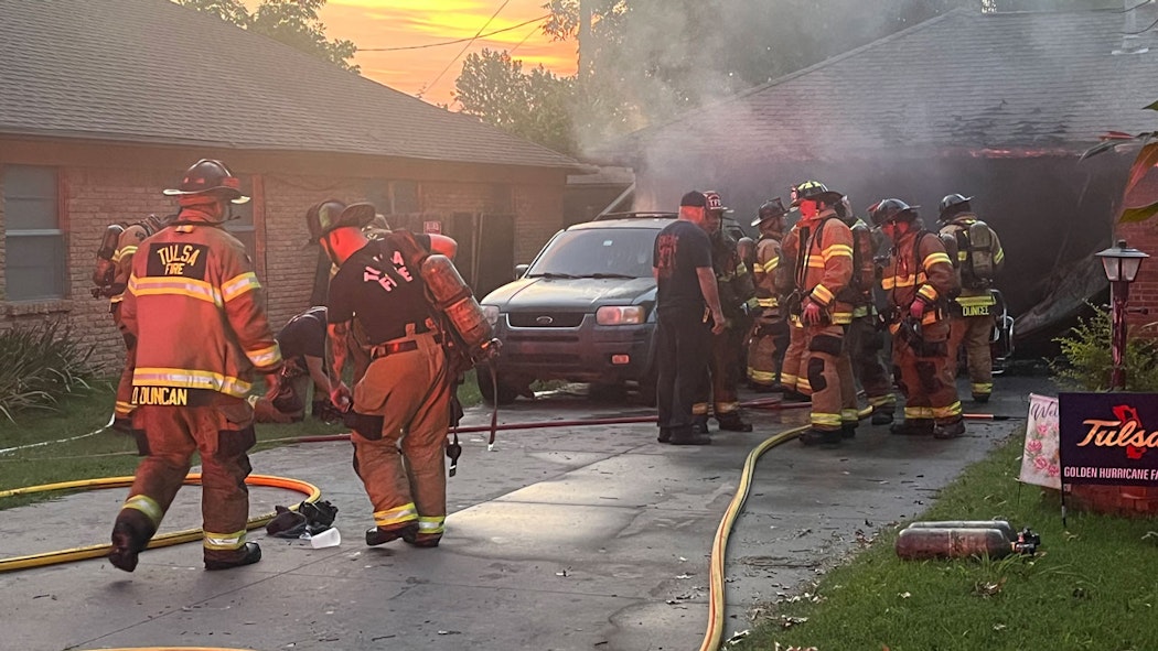 Dog dies in Tulsa house fire