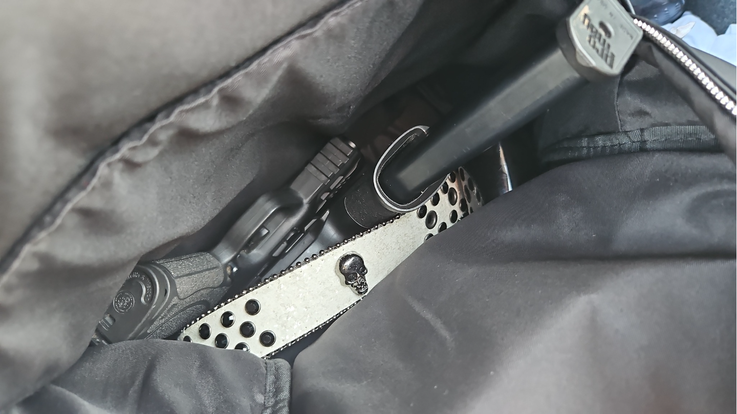 Stolen guns near 91st & Mingo