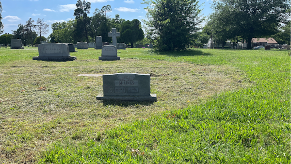 Where Tom trimmed around his family's grave