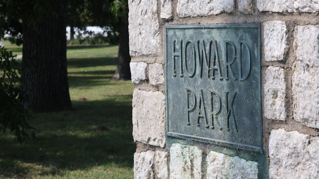 Howard Park sign