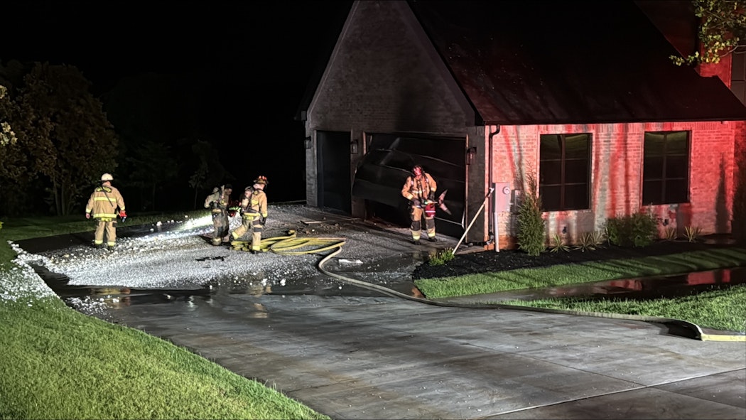 Lightning strikes new home in Edmond